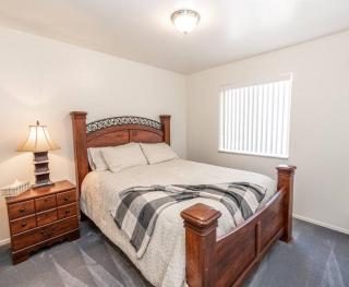 Large Family Home with Game Room - Page - 8