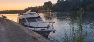 BATEAU à Quai - 9