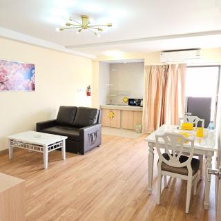 Omni Suites 1Bed #702A - 9