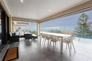 Sun Seeker at Marino - Expansive Luxury Pool Home - Kingston Park - 6