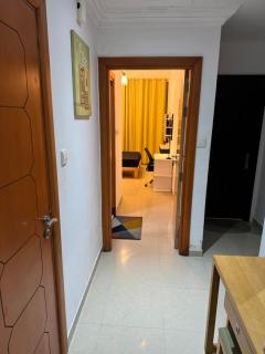 Tidy Master Room In Marina Near Metro - Dubai - 5