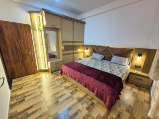 Zucross Homestay - Varanasi - 0