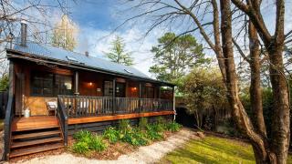Mountain Den - Blackheath - 0