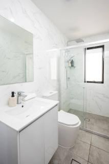 Bardia near Train & Shopping with central AC&WiFi - Ingleburn - 4