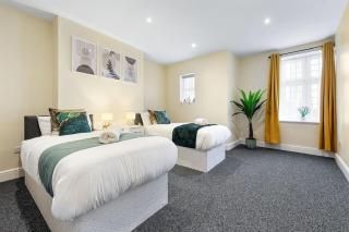 The Posh Getaway - Barnet - 4