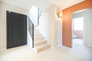 Spacious 4BR near the beach w Jacuzzi by HolyGuest - Tel Aviv - 3