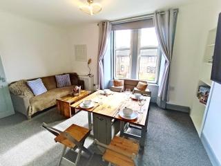 Dundee Football Stadium Apartment - 3