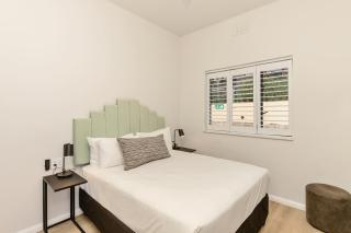 On the Beach in Camps Bay - fully equipped 2 bedroom apartment - 5