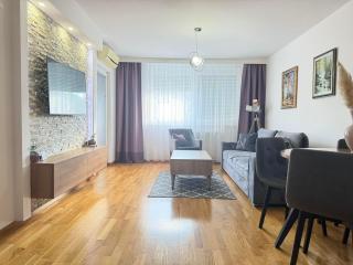 Apartman SLEEP&JOY Tuzla - Tuzla - 0