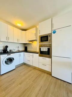 Renovado y moderno espacio con piscina y vistas - Salou - 3