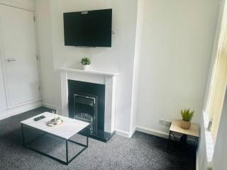 Trendy 4-Bed Home in Nottingham - Near City Centre, Motorpoint Arena & Nottingham Station - Sleeps 8 - Nottingham - 7