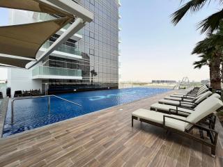 GuestReady - Luxurious studio in Damac Hills - Dubai Marina - 7