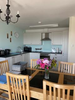 B2 Waterfoot Apartment - Newcastle - 2