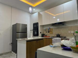Amazing Shortlet - Lekki - 1