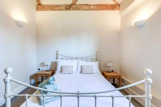 Harestreet Farm Barns, The Dairy, Parlour and Creamery - Cottered - 3
