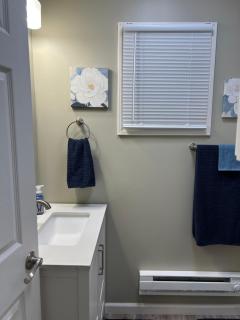 Cottage on Charles - Roxboro - 8