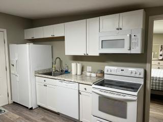 Cottage on Charles - Roxboro - 2
