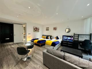 London Modern Apartment close to Tower Bridge, Sky Garden, Train and much more - Londra - 2
