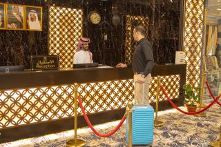 Maysan Al Moltazem Hotel - 8