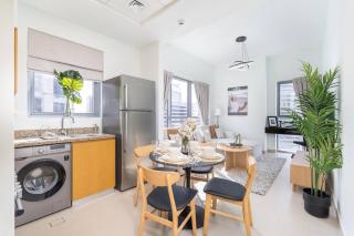 Mystic - Stylish High-Rise Living with Premium Amenities - Dubai - 7