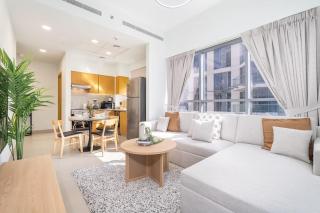Mystic - Stylish High-Rise Living with Premium Amenities - Dubai - 8