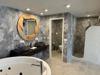 The Noverian Bios Santorini Boutique Hotel - Fira - 1