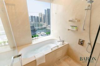 Fabulous 1BR JW Marriot Marina - Dubai - 2