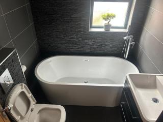 Entire Seaside Home 6 Private Bedrooms Sleeps 10 - Wallasey - 3