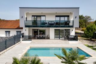 Beautiful new villa with a pool near beach - by TRAVELER tourist agency Krk ID 2410 - Pinezici - 0