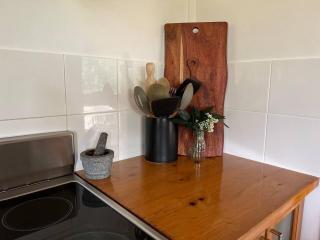 Wattle Bush Retreat - Mount Crosby - 1