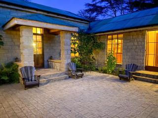 Yellow House Sanctuary Farm - Naivasha - 0