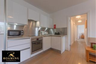 Sleeps 6 - Central - Free Secure Parking - 2 Bath - 6