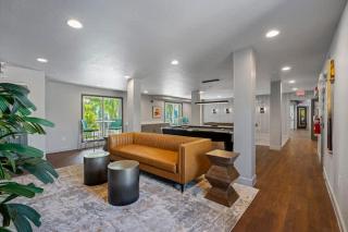 1 MI to USF Budget Friendly Pool GYM - Tampa - 8