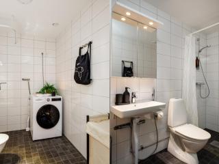 Guestly Homes - 3BR Superior Apartment - 7