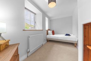 3 Dixon Ground, Coniston - 2