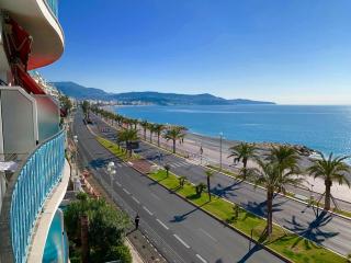 La Vague Bleue - Nice - 4