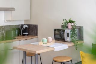 Escapade au port, Studio rénové, climatisé - La Seyne-sur-Mer - 0