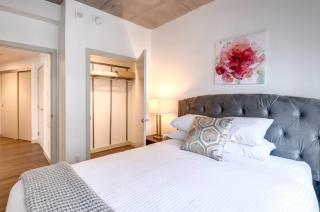 Modern Apt with Gym - Cambridge - 5