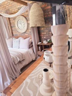 The Blue Shutter Guest House - 4