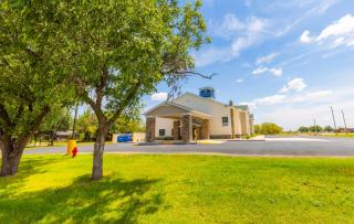 Cobblestone Inn & Suites - Winters - Winters - 4