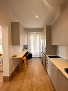 Amazing 3BD 3BTH with 9 Balconies by Madrid4You Apartments - Madrid - 5