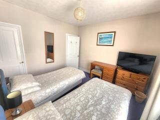 Comfortable Victorian 3 bedroom semi-detached house with fast Wi-Fi - Sittingbourne - 5