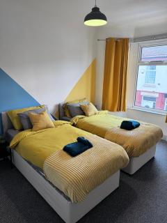 Modern Retreat Your Birkenhead Heaven, A Peaceful Getaway - Birkenhead - 0