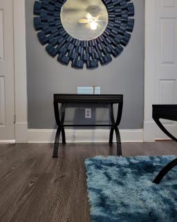 Guest room with two double beds in Columbus Oh, Airport location - Seagrave - 2