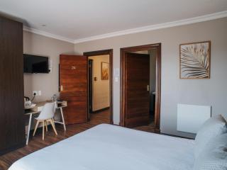 Cozy In Jozi - Edenvale - 4