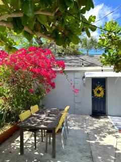 Lovely 2BR Cottage - West Palm Beach - 0