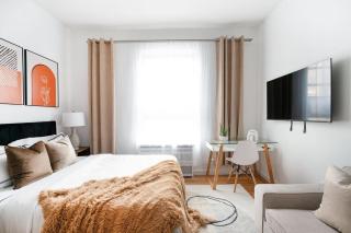 74-3C New Studio in Prime UWS - GYM In Building - 9