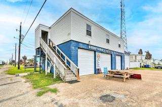 Surf Station Bunkhouse - Surfside Beach - 3