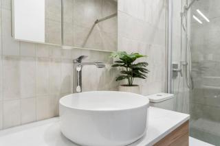 3BR Modern Elegance Near Beaches - 5