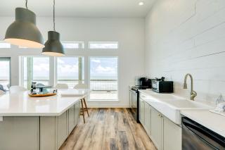 Front Row Water Views Galore & Chic Coastal Decor - 3